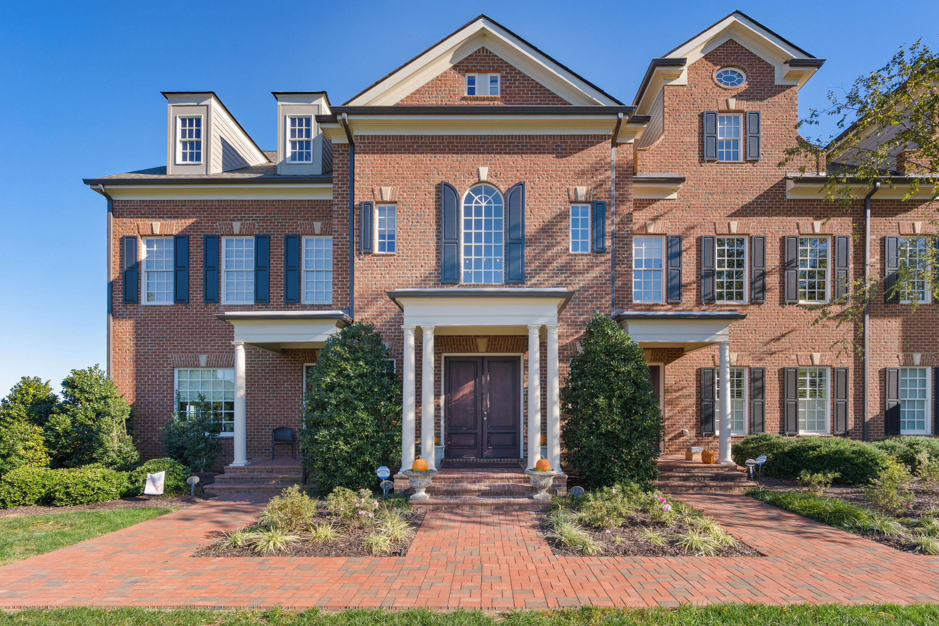 554 Whitehall Road, Unit 124 Chattanooga, TN 37405 - Photo 20 of 80 14 - 554 Whitehall_124 - Exterior