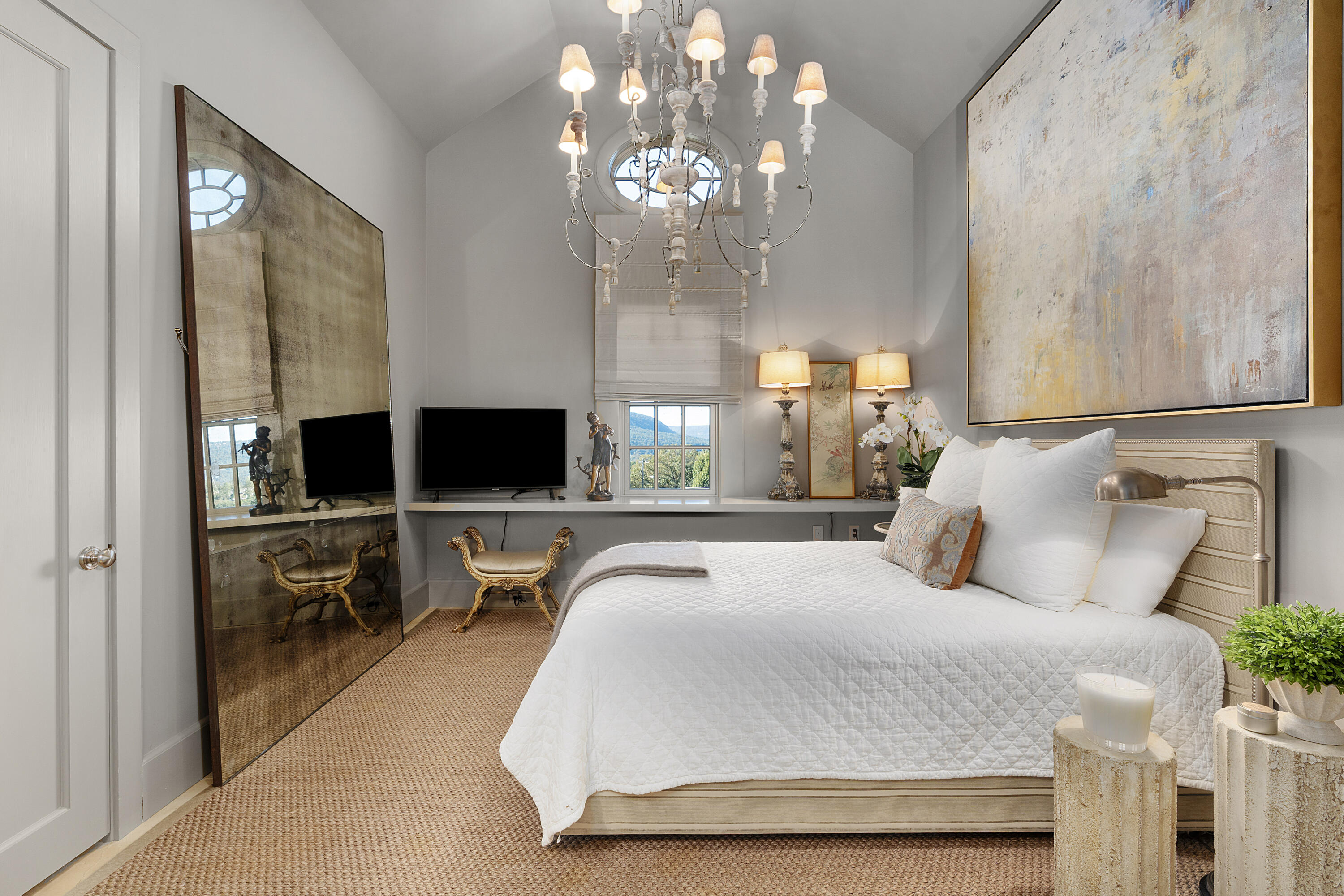 554 Whitehall Road, Unit 124 Chattanooga, TN 37405 - Photo 50 of 80 47 - 554 Whitehall_124 - Upstairs