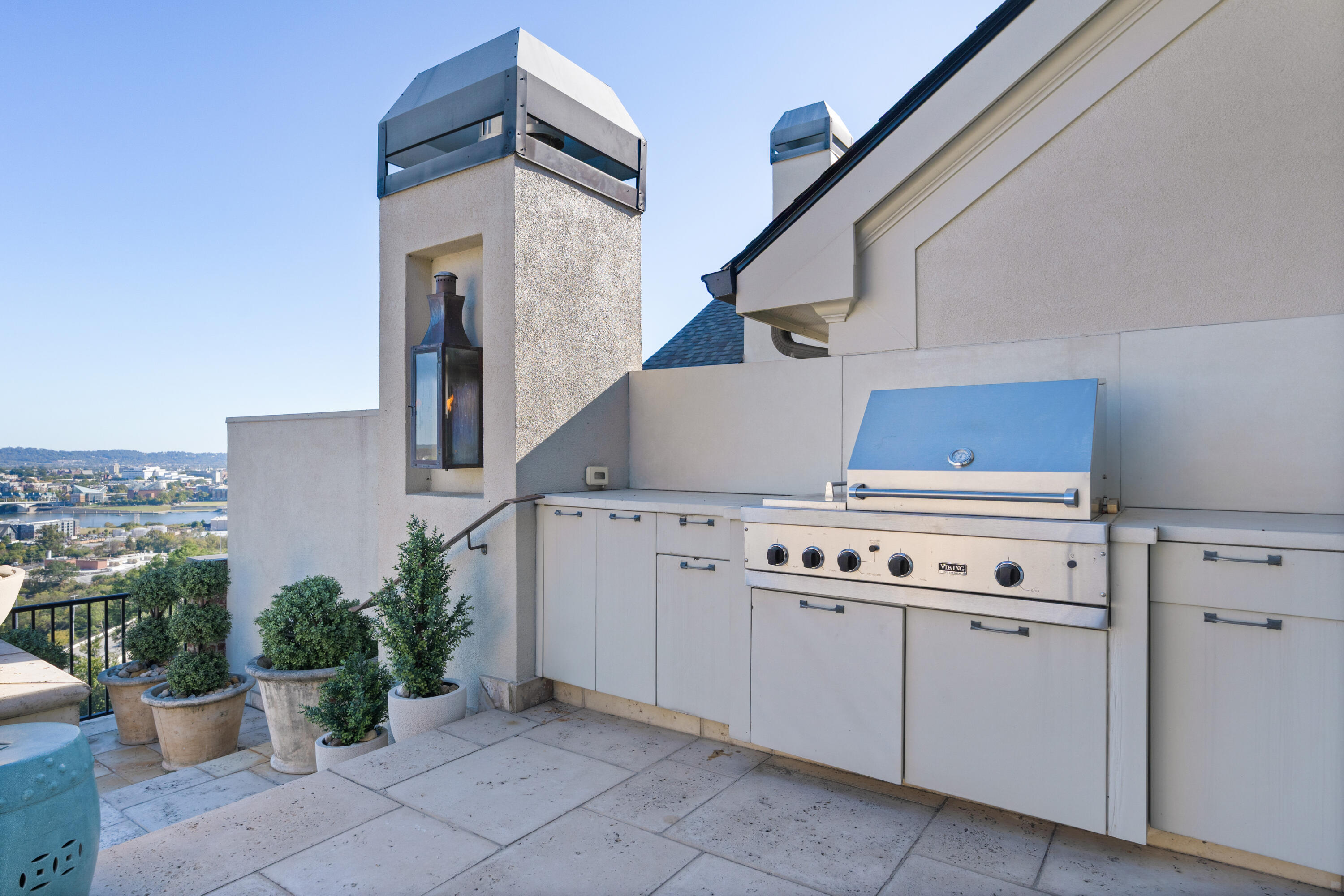 554 Whitehall Road, Unit 124 Chattanooga, TN 37405 - Photo 67 of 80 63 - 554 Whitehall_124 - Roof