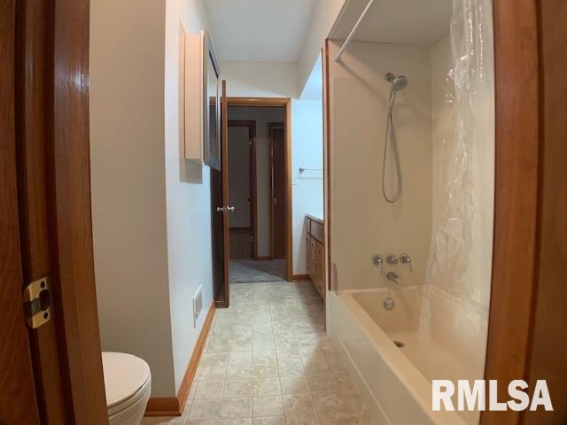 5827 West Pfeiffer Road Bartonville, IL 61607 - Photo 20 of 27 Gallery Image 20