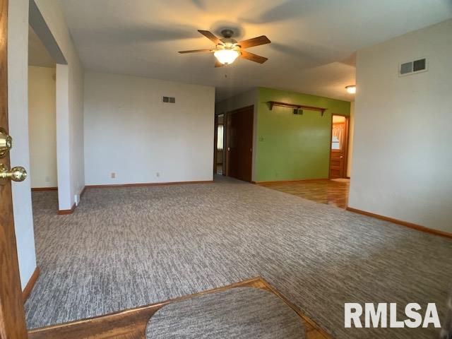5827 West Pfeiffer Road Bartonville, IL 61607 - Photo 4 of 27 Gallery Image 4