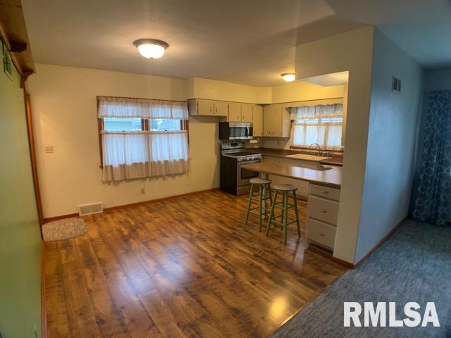 5827 West Pfeiffer Road Bartonville, IL 61607 - Photo 7 of 27 Gallery Image 7