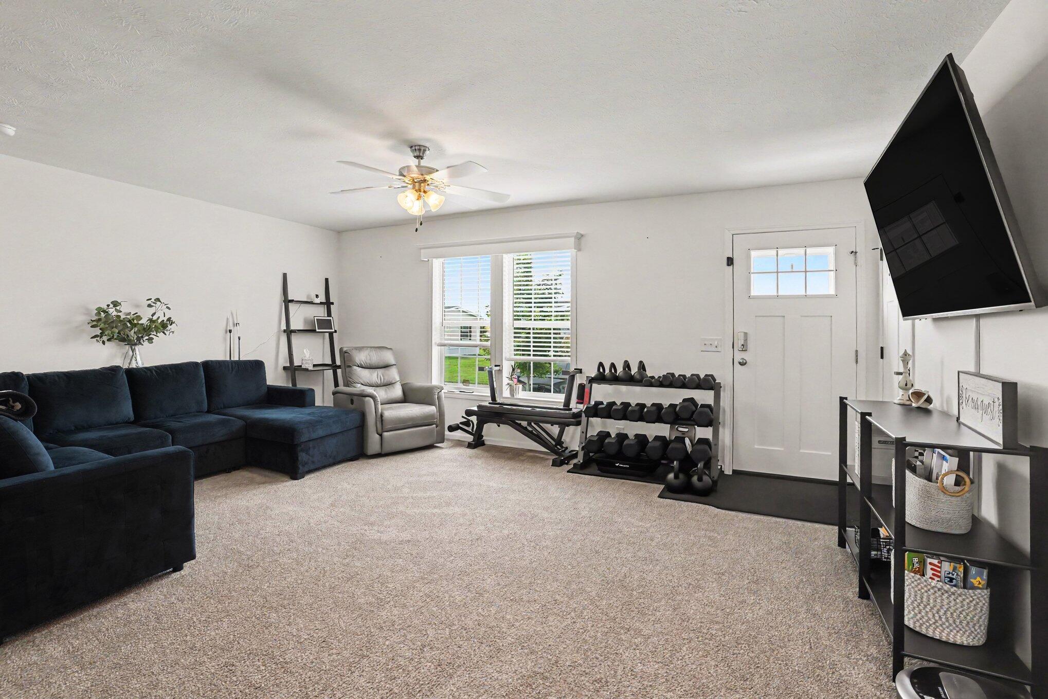 6420 Suffield Lane Kalamazoo, MI 49009 - Photo 3 of 19 004_file_4147