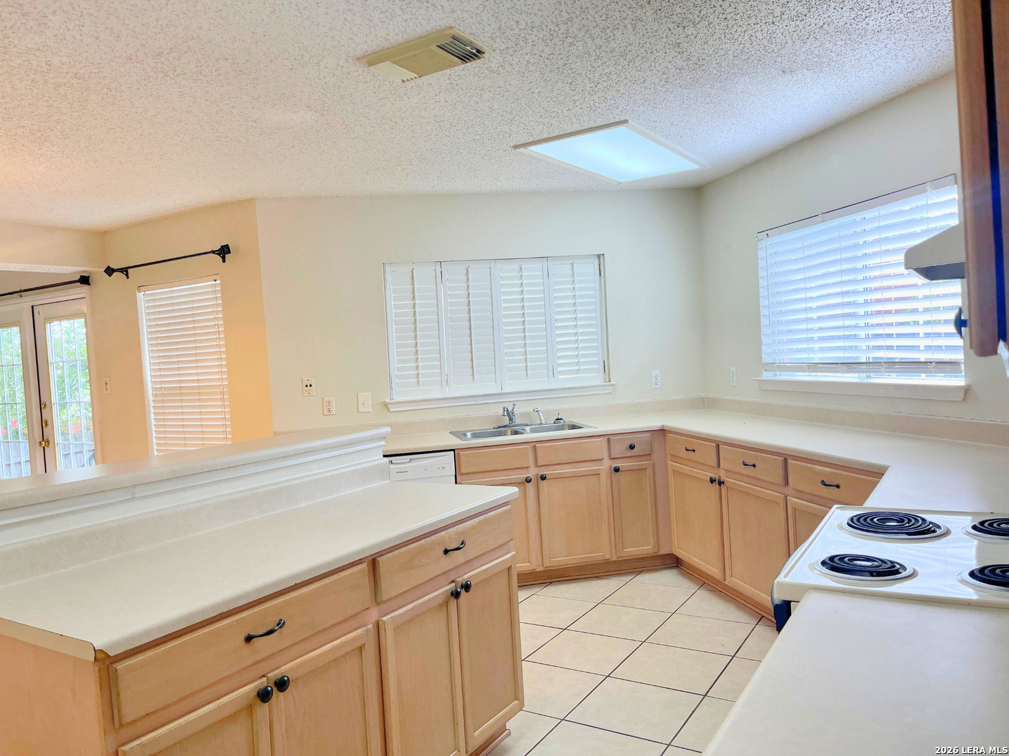 7306 Daulton Ridge Converse, TX 78109 - Photo 7 of 19