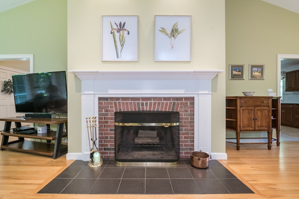 26 Briar Hill Road Williamsburg, MA 01096 - Photo 11 of 41