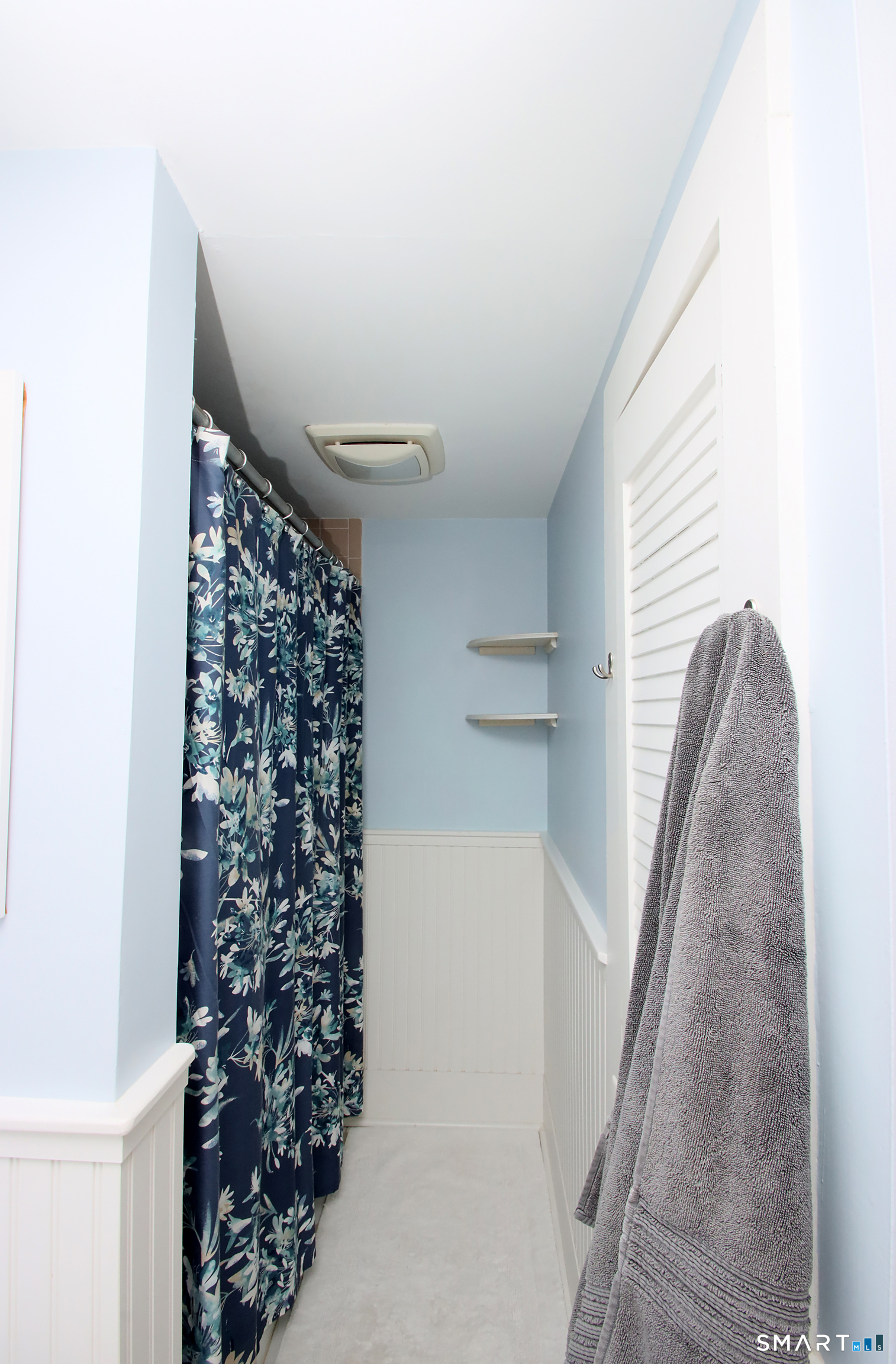 7 Middle Lane Simsbury, CT 06070 - Photo 17 of 27