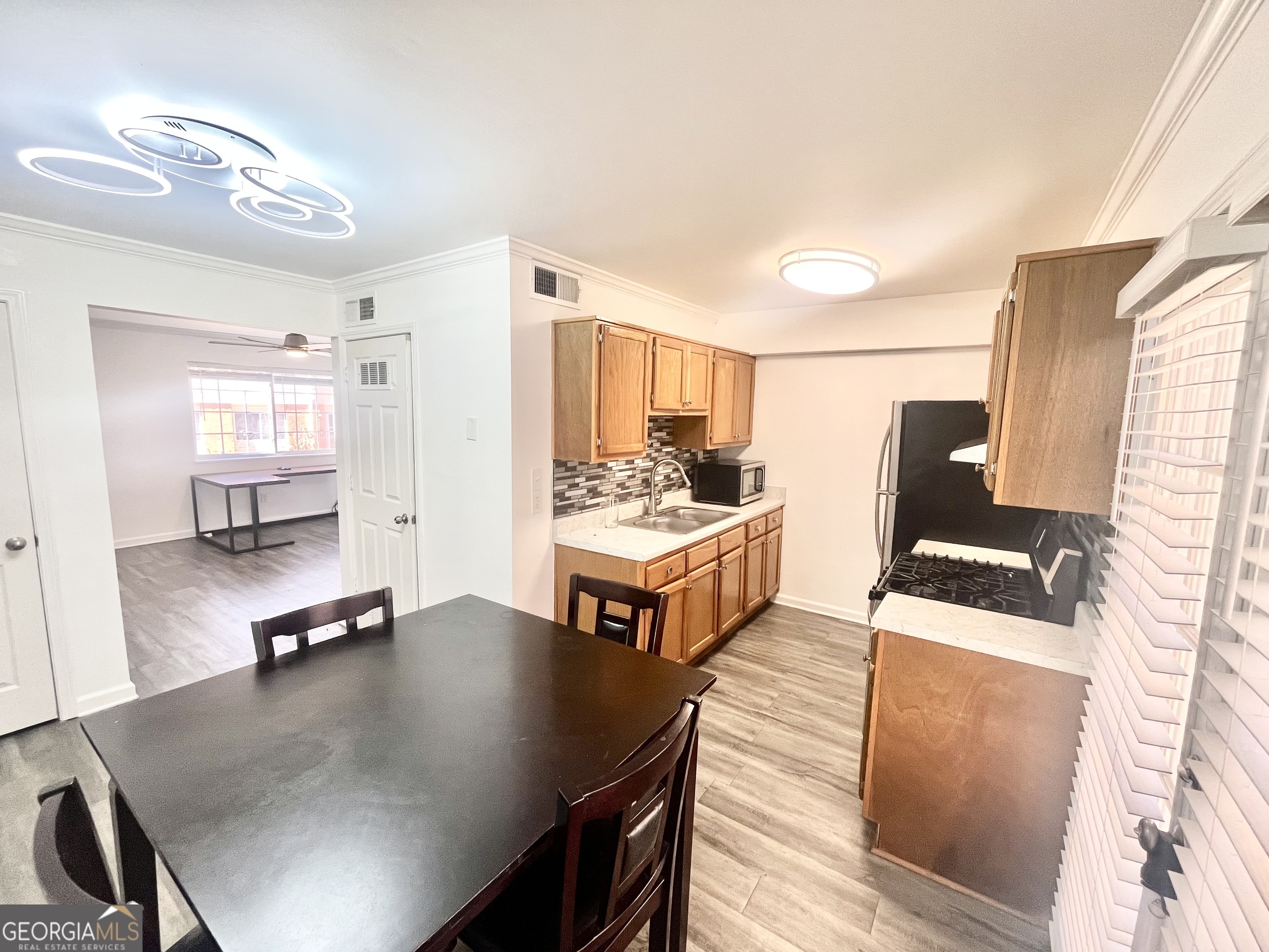 405 Fairburn Road Southwest, Unit 17 Atlanta, GA 30331 - Photo 3 of 20