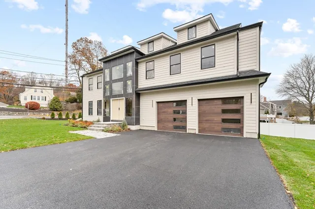 $2,799,999 | 212 Central Avenue, Needham, MA 02494