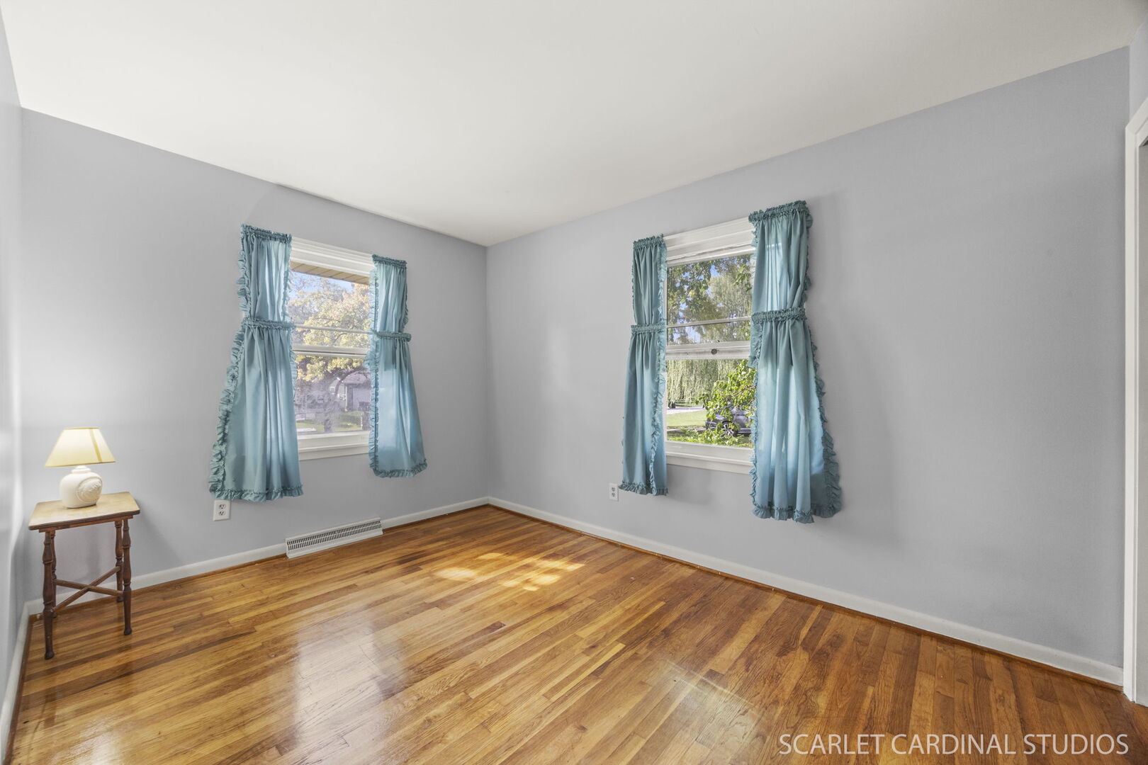 27W300 Beecher Avenue Winfield, IL 60190 - Photo 11 of 16 a view of an empty room and window