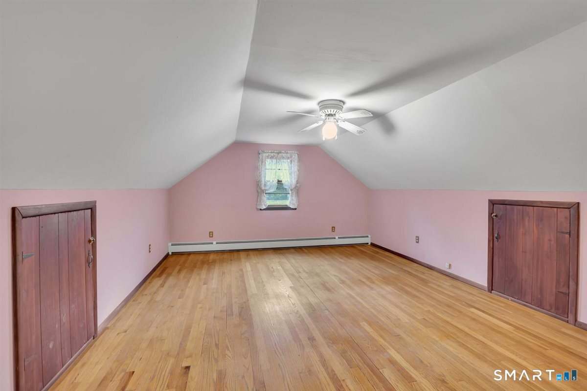26 Russell Road Meriden, CT 06450 - Photo 15 of 36