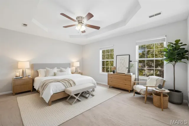 $299,900 | 118 Emerald Way East, Granite City, IL 62040