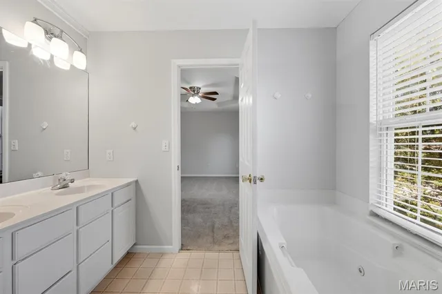 $299,900 | 118 Emerald Way East, Granite City, IL 62040