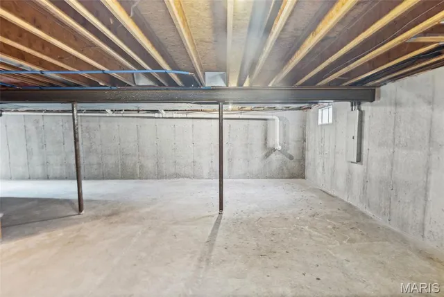 $299,900 | 118 Emerald Way East, Granite City, IL 62040