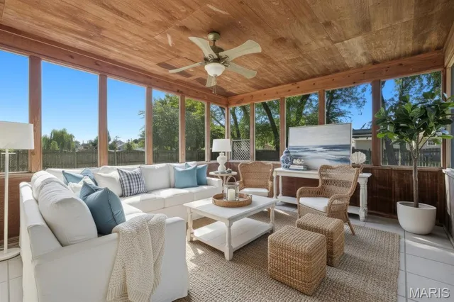 $299,900 | 118 Emerald Way East, Granite City, IL 62040