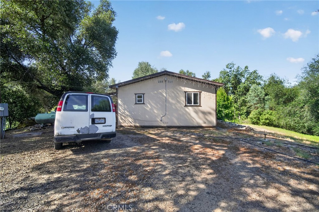 3804 Owl Creek Road Mariposa, CA 95338 - Photo 2 of 18 a house view with a backyard space