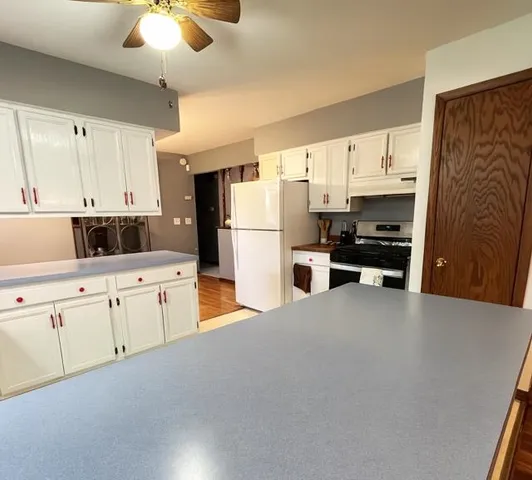 $330,000 | 2260 Cobblestone Lane, Beloit, WI 53511