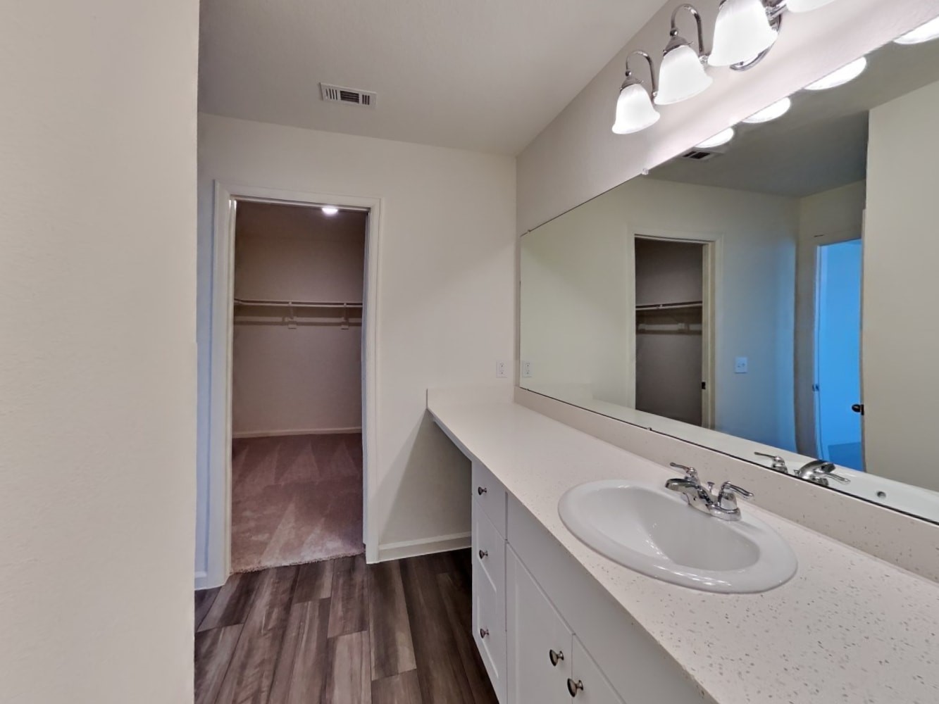 13515 Kinsman Road Houston, TX 77049 - Photo 14 of 16
