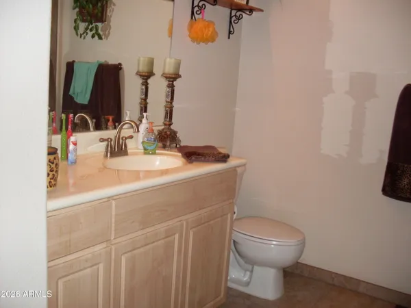 $380,000 | 7401 West Arrowhead Clubhouse Drive, Unit 1001, Glendale, AZ 85308