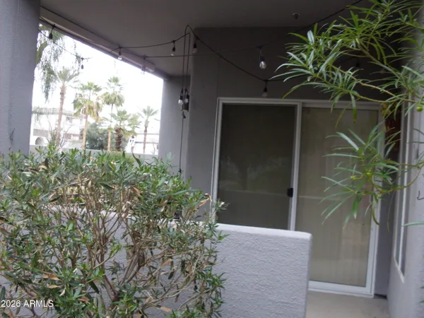 $370,000 | 7401 West Arrowhead Clubhouse Drive, Unit 1001, Glendale, AZ 85308