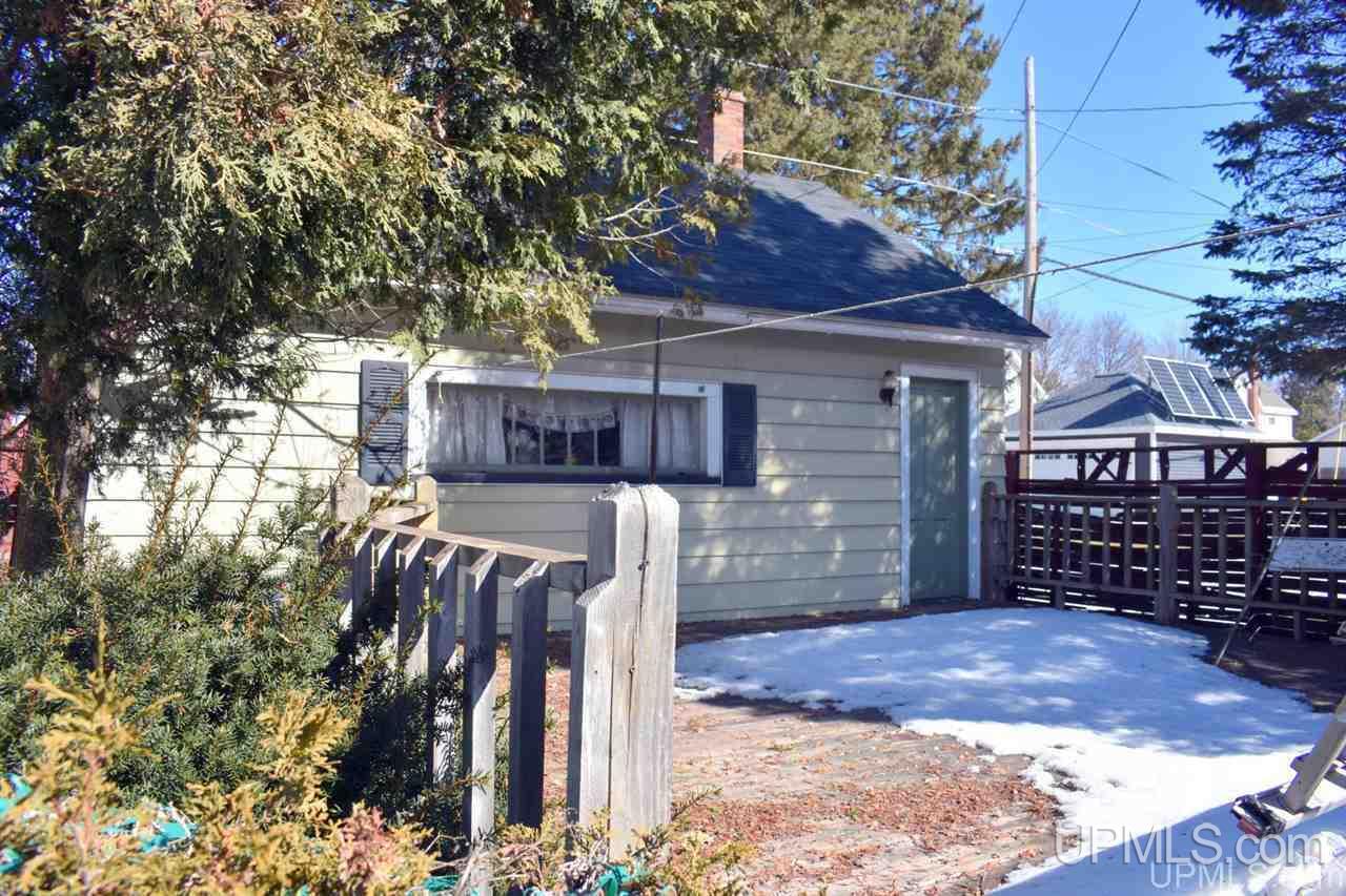619 Wabash Street Ishpeming, MI 49849 - Photo 3 of 50 Gallery Image 3