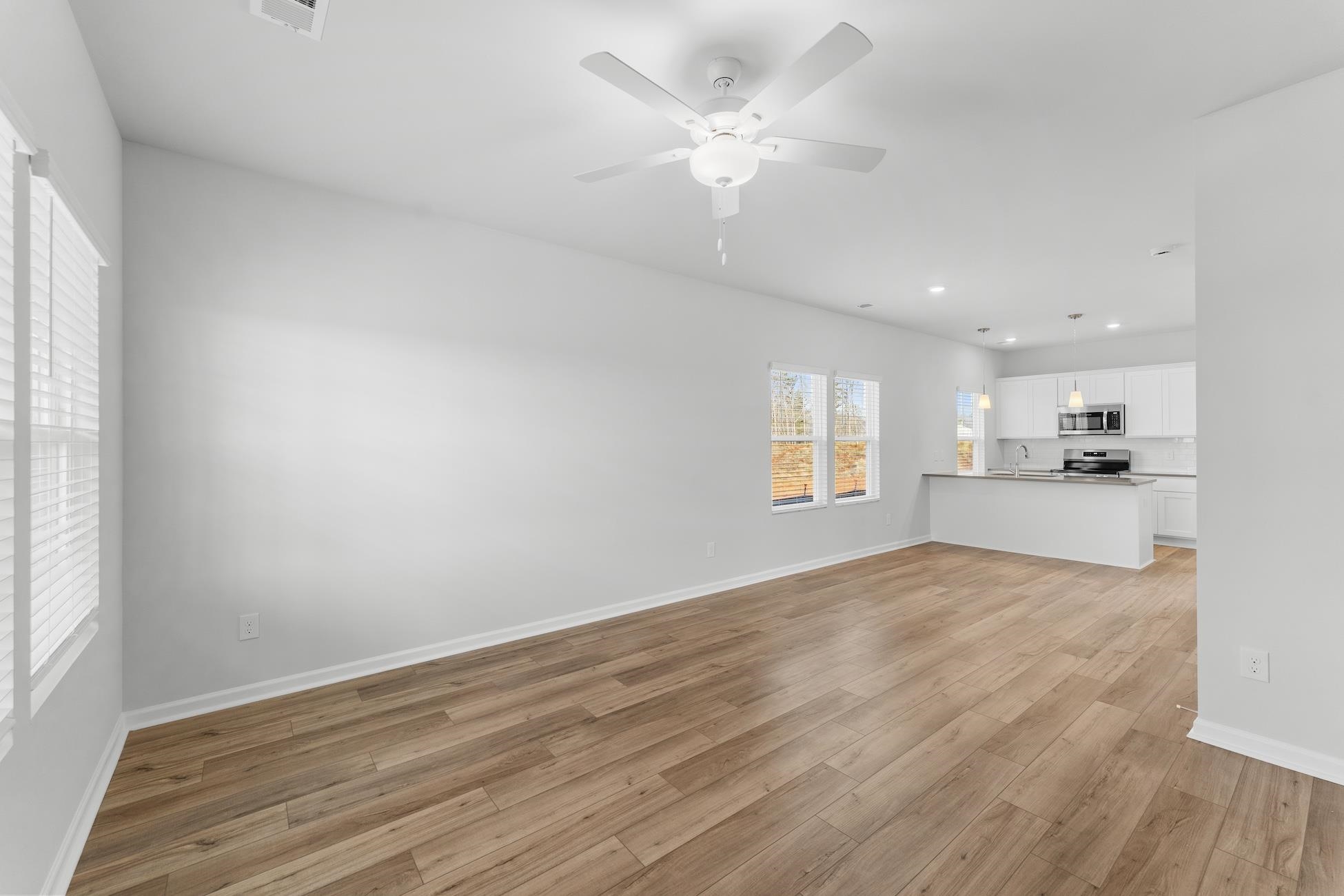 2393 Mill Loop Spartanburg, SC 29301 - Photo 4 of 31