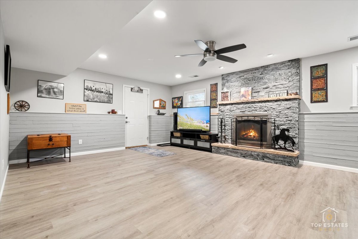 120-3 Three Oaks Road Cary, IL 60013 - Photo 20 of 28 a view of livingroom with furniture and a fireplace