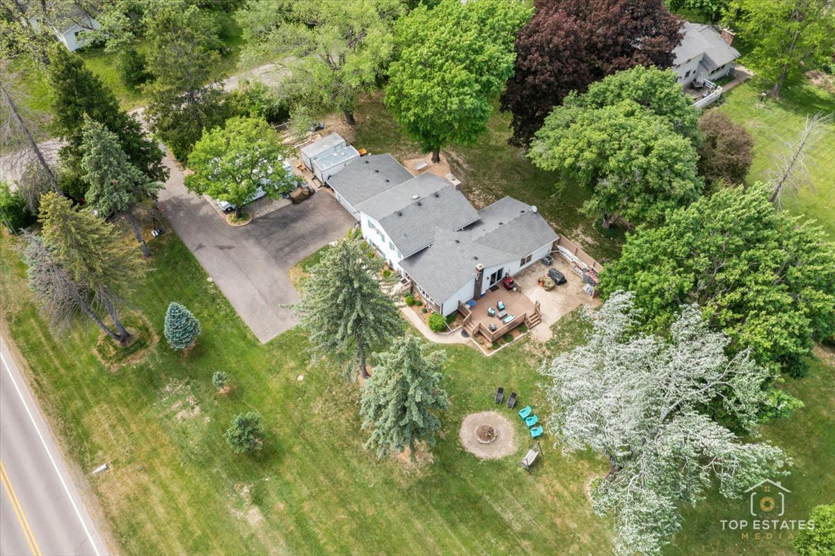 120-3 Three Oaks Road Cary, IL 60013 - Photo 4 of 28 an aerial view of a house with yard