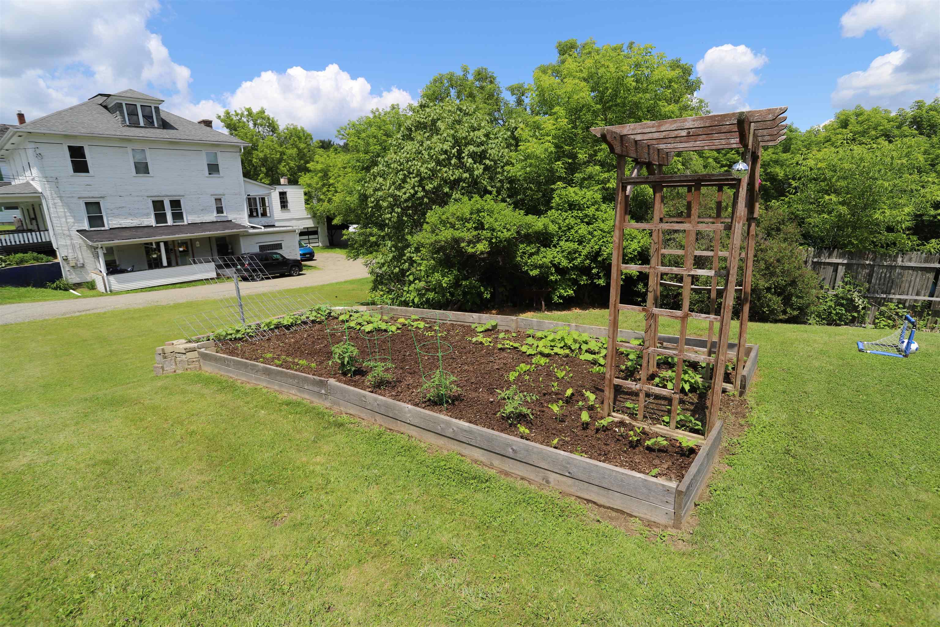 94 Orchard Street Newport, VT 05855 - Photo 20 of 34