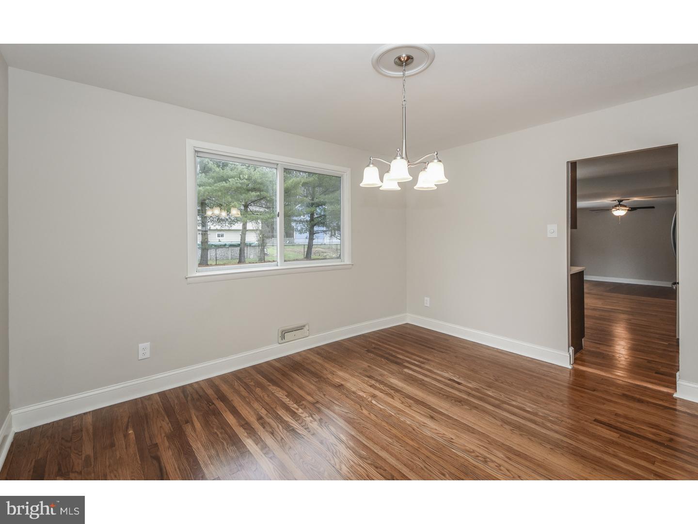 106 Chatham Road Mount Laurel, NJ 08054 - Photo 5 of 24