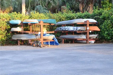 $525,000 | 1620 Cayman Court, Unit 4, Naples, FL 34119