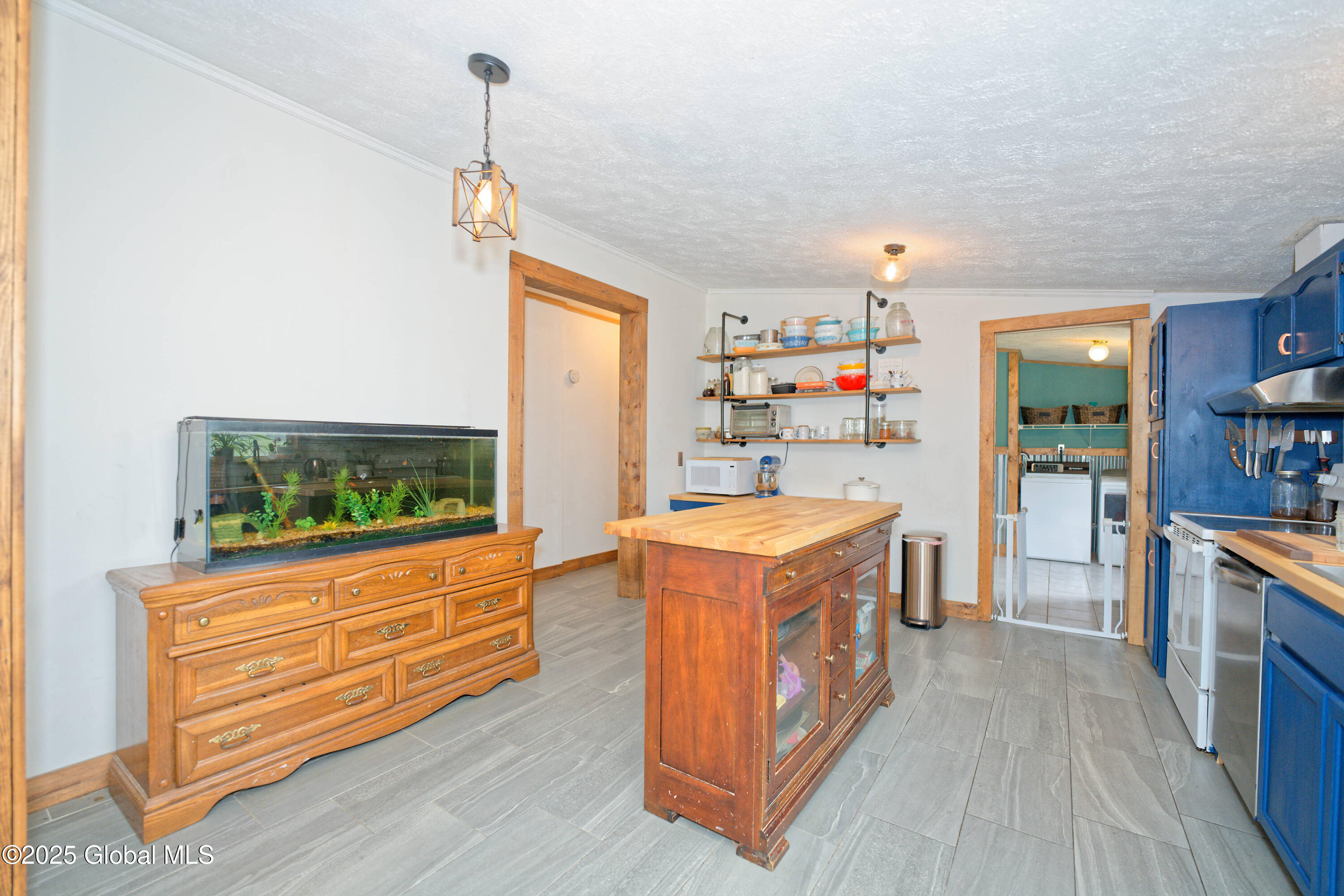 101 Groveside Road Pittstown, NY 12090 - Photo 13 of 53 3 Kitchen 2