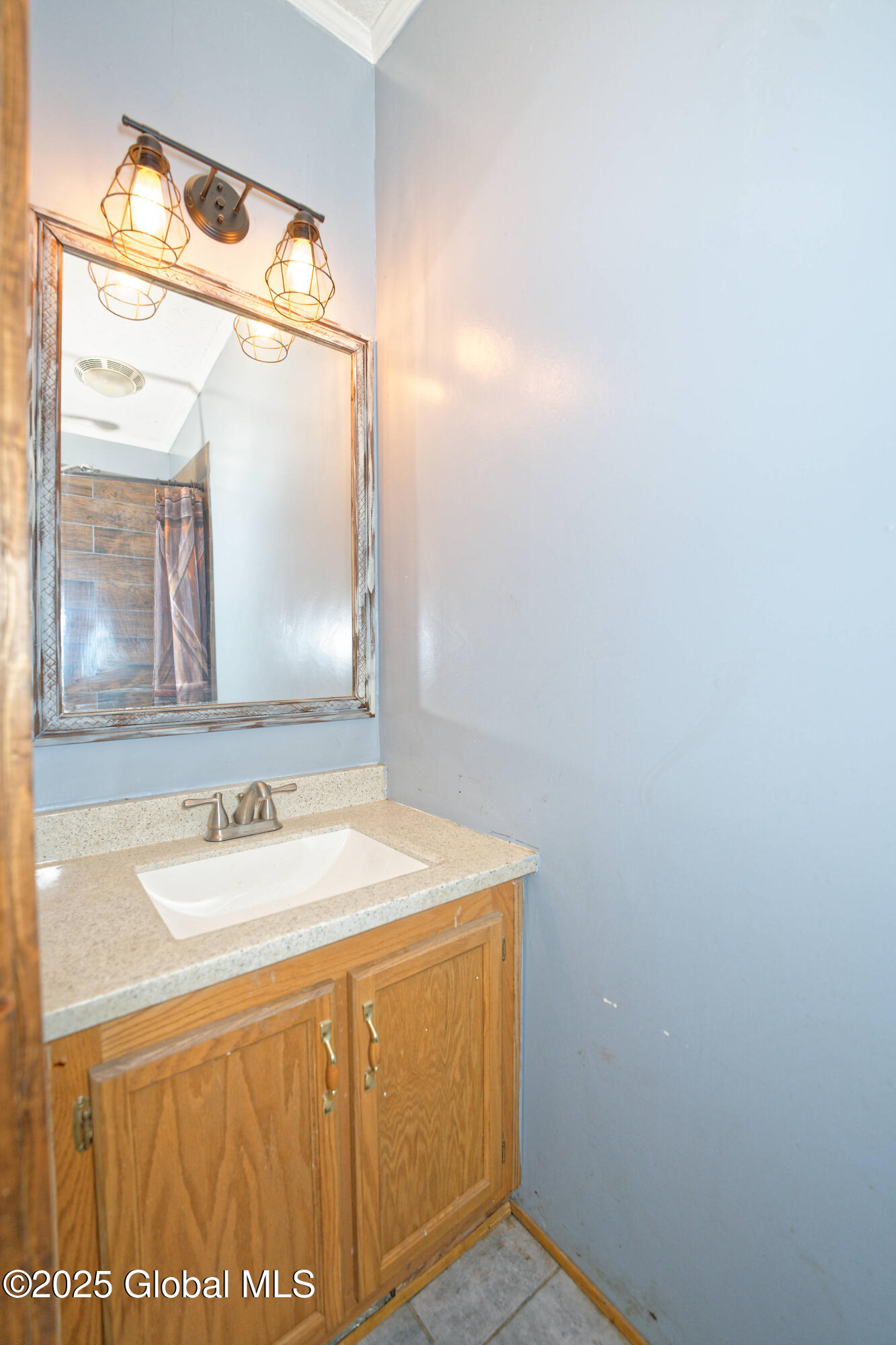 101 Groveside Road Pittstown, NY 12090 - Photo 27 of 53 7 Bathroom 1