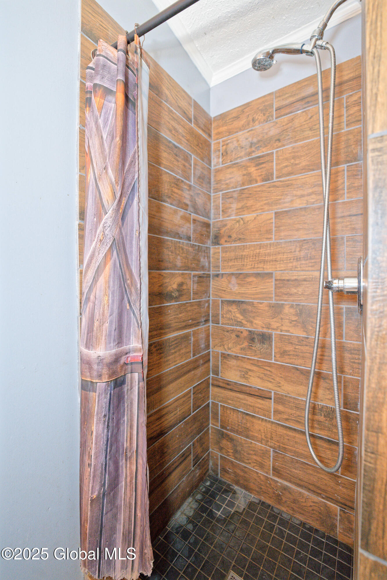 101 Groveside Road Pittstown, NY 12090 - Photo 28 of 53 7 Bathroom 2