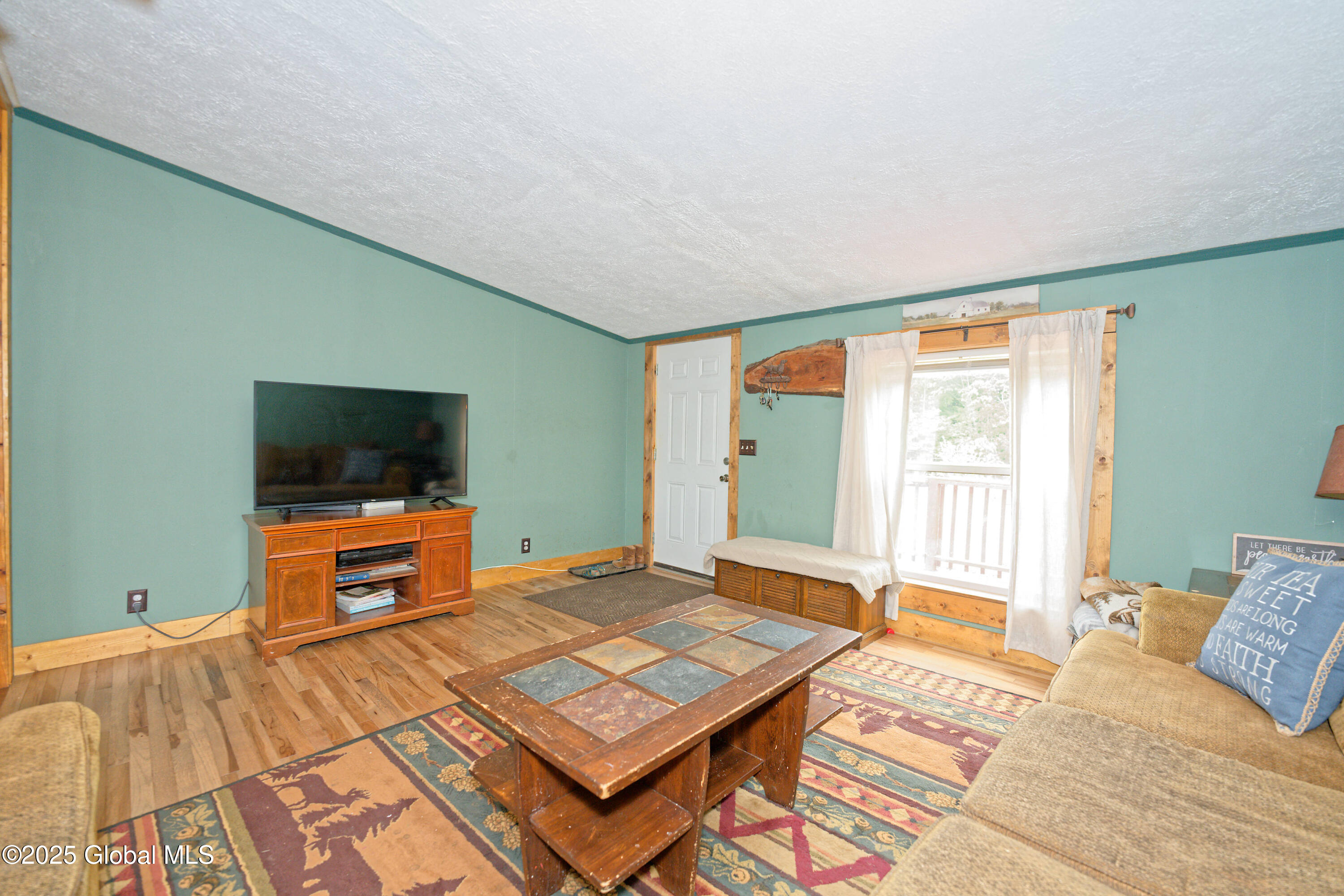 101 Groveside Road Pittstown, NY 12090 - Photo 5 of 53 1 Livingroom 1
