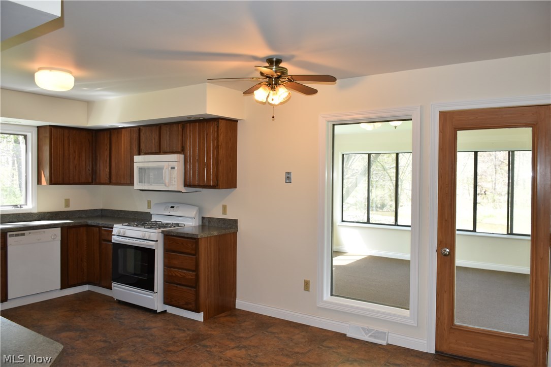 7019 Cascade Road Painesville, OH 44077 - Photo 8 of 34 Gallery Image 8