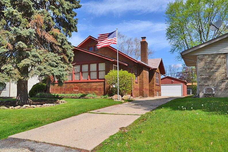 1815 Halsted Road Rockford, IL 61103 - Photo 1 of 18 Gallery Image 1