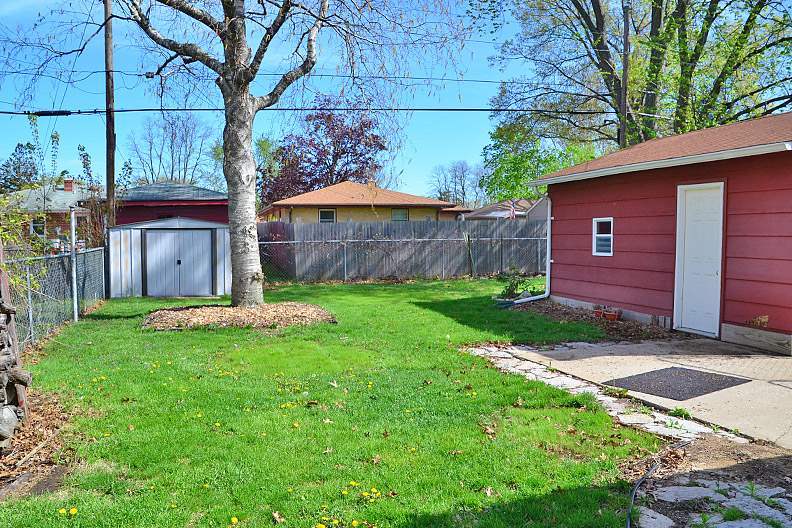 1815 Halsted Road Rockford, IL 61103 - Photo 3 of 18 Gallery Image 3