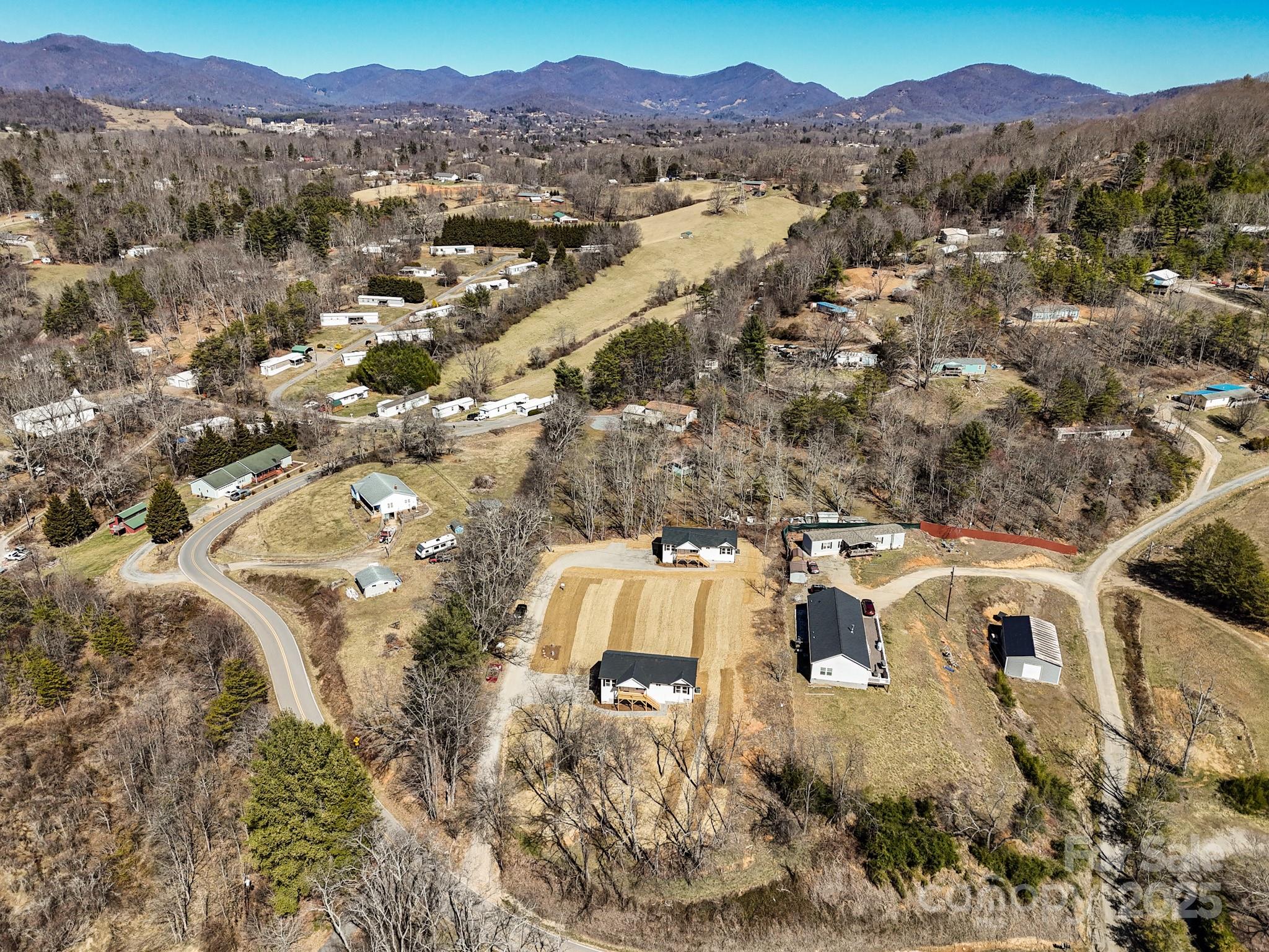 731 Abel Road Canton, NC 28716 - Photo 11 of 46 a view of city and mountain