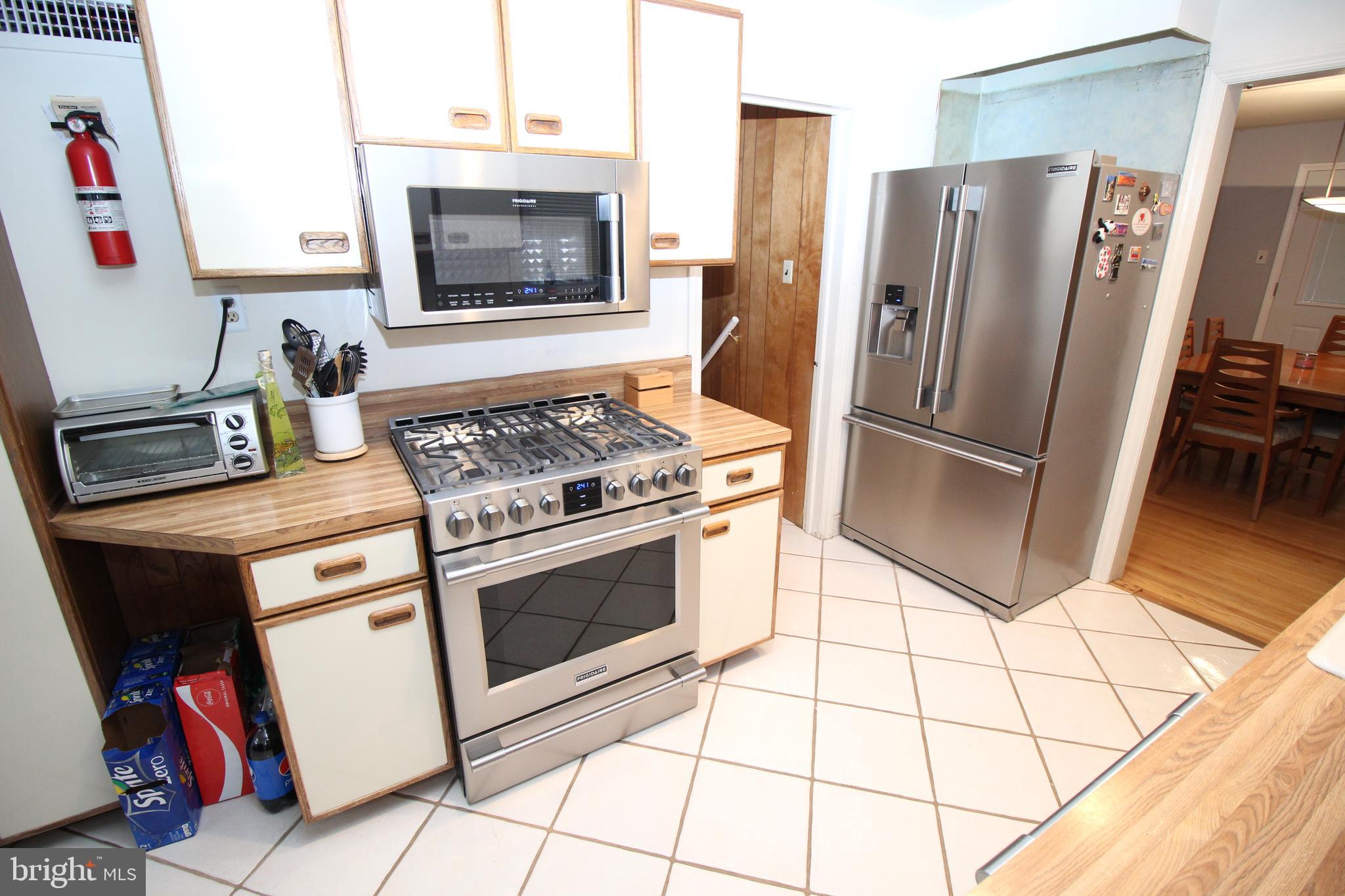 136 Merion Road Cherry Hill, NJ 08002 - Photo 12 of 30