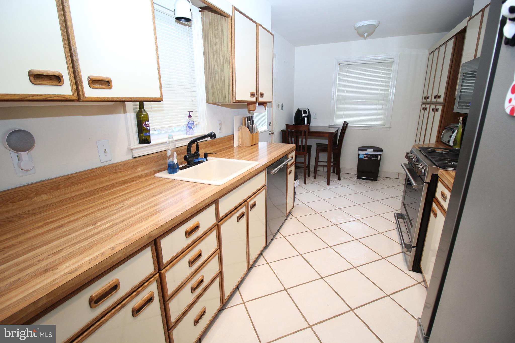 136 Merion Road Cherry Hill, NJ 08002 - Photo 9 of 30