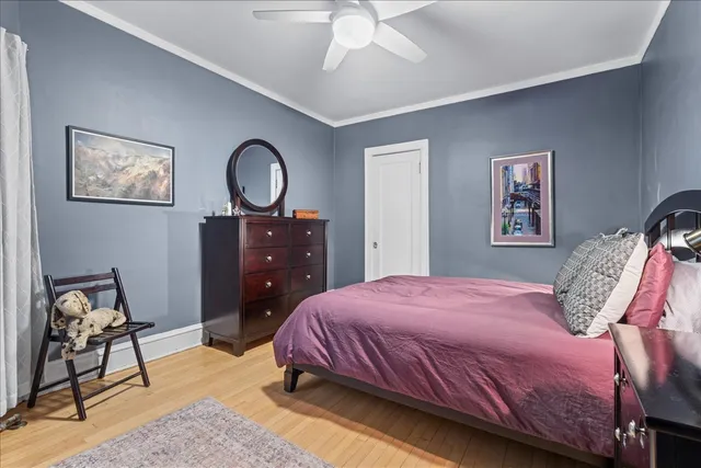 $515,000 | 2929 North Pine Grove Avenue, Unit 1, Chicago, IL 60657