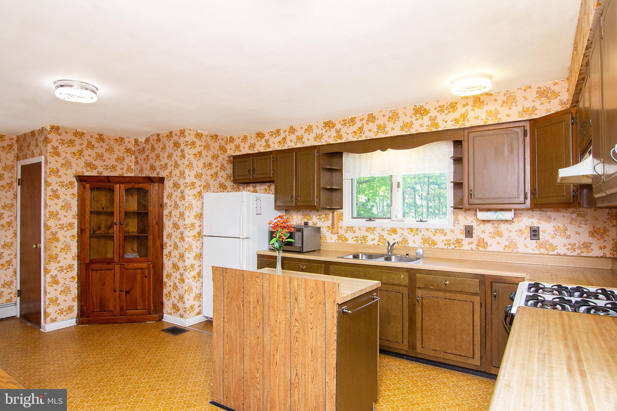 4141 Old Washington Road Westminster, MD 21157 - Photo 8 of 27 Gallery Image 8