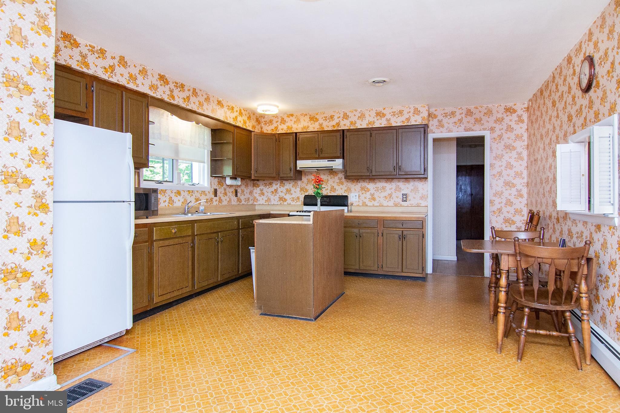 4141 Old Washington Road Westminster, MD 21157 - Photo 10 of 27 Gallery Image 10
