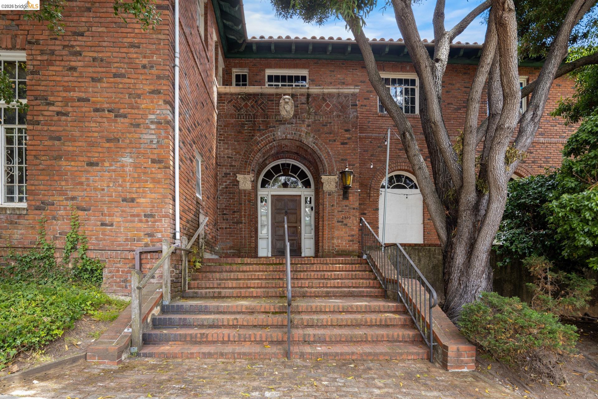 2510 Le Conte Avenue Berkeley, CA 94709 - Photo 7 of 39