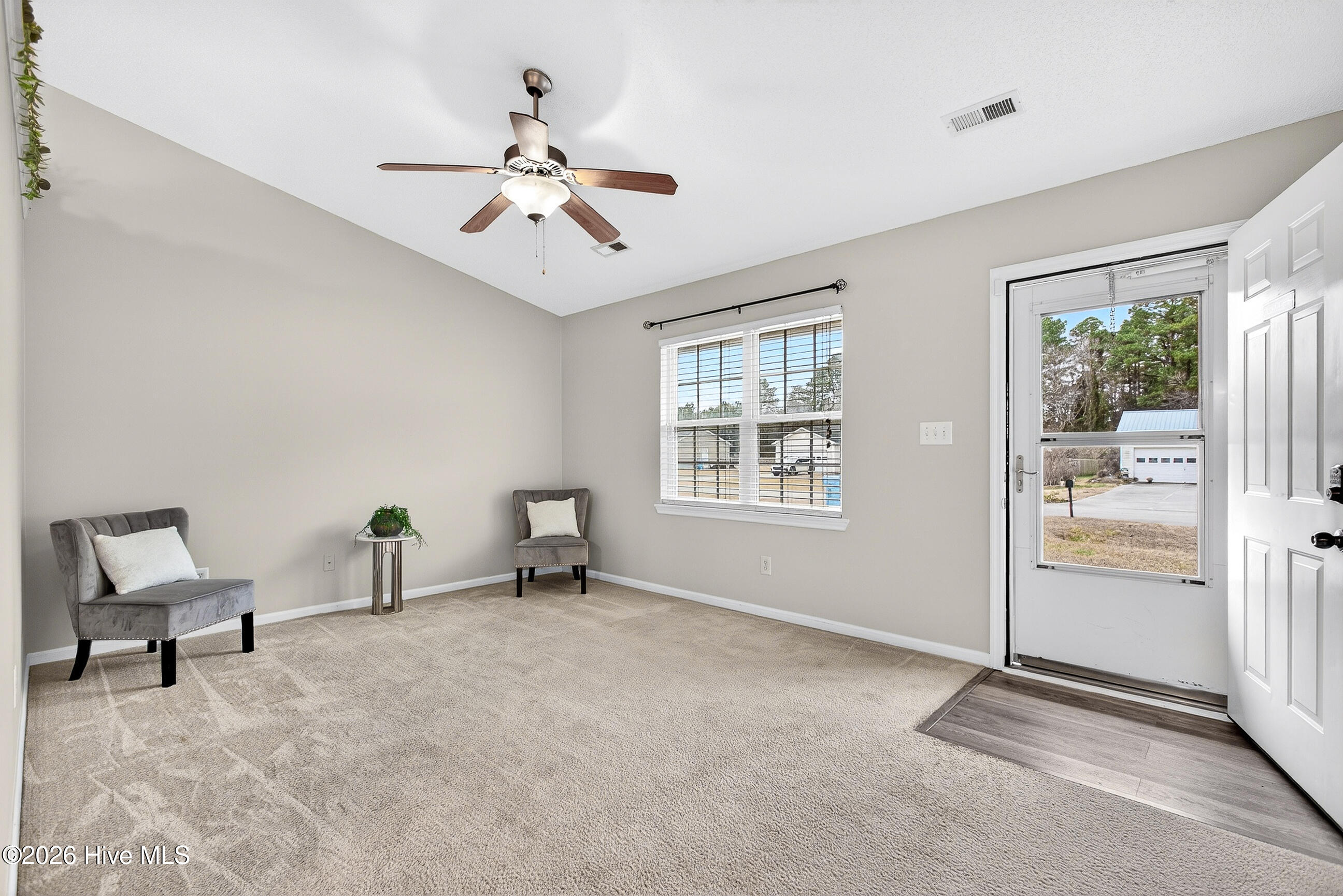 118 Burrell Lane Richlands, NC 28574 - Photo 7 of 29 05