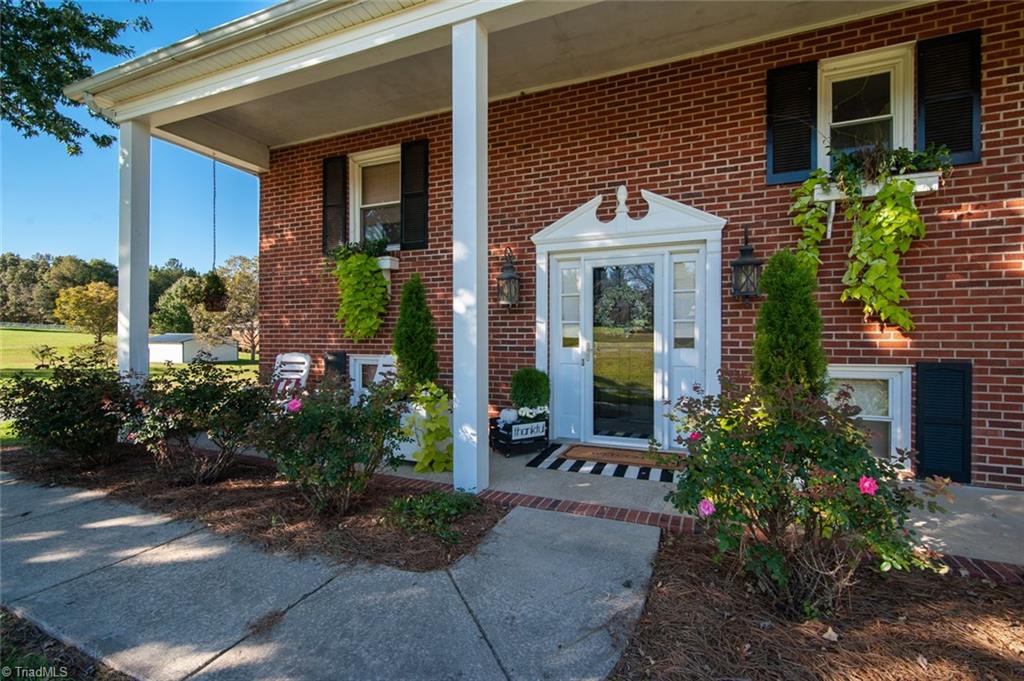 205 Old Embler Road Thomasville, NC 27360 - Photo 1 of 21 Gallery Image 1