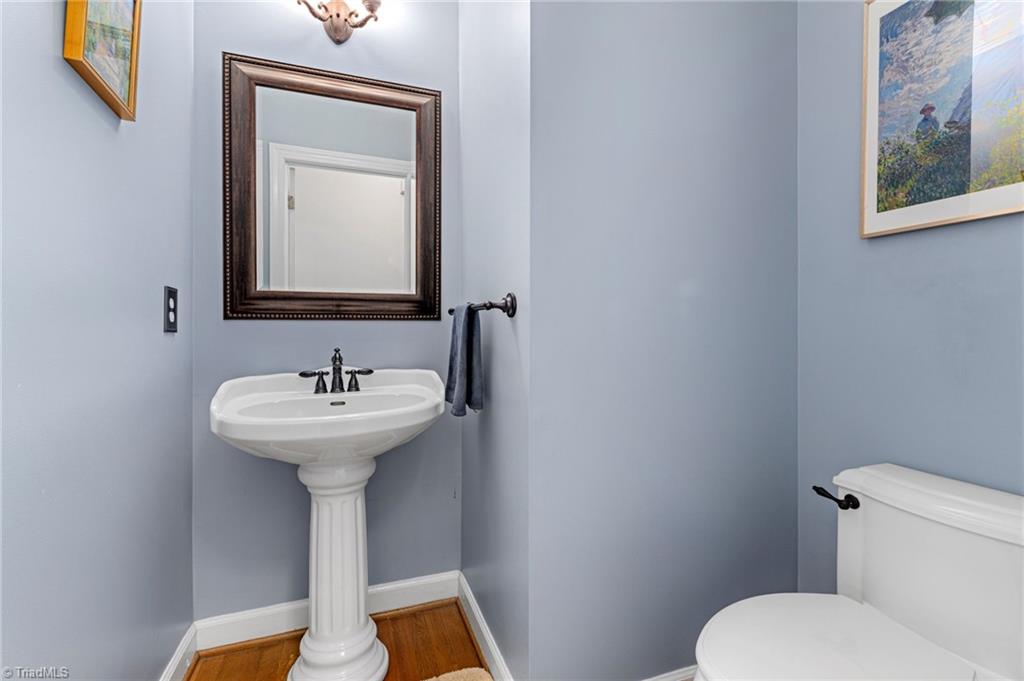 8124 Glengarriff Road Clemmons, NC 27012 - Photo 18 of 49 Gallery Image 18