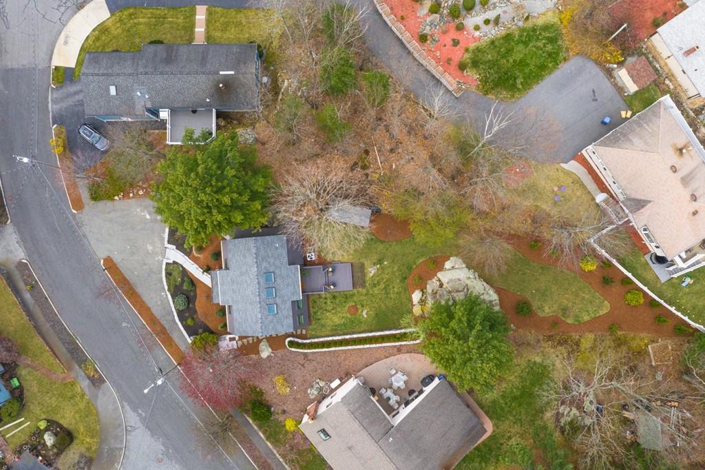 21 Roosevelt Road Wakefield, MA 01880 - Photo 10 of 37 Gallery Image 10