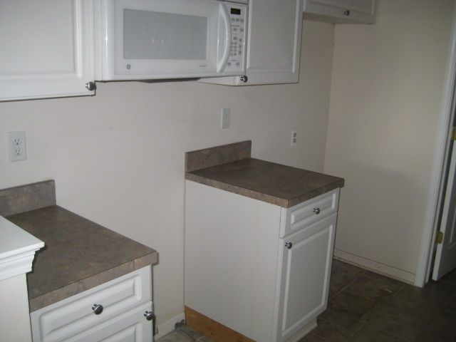3481 Tremonte Circle Rochester, MI 48306 - Photo 5 of 7 31072615-4.JPG