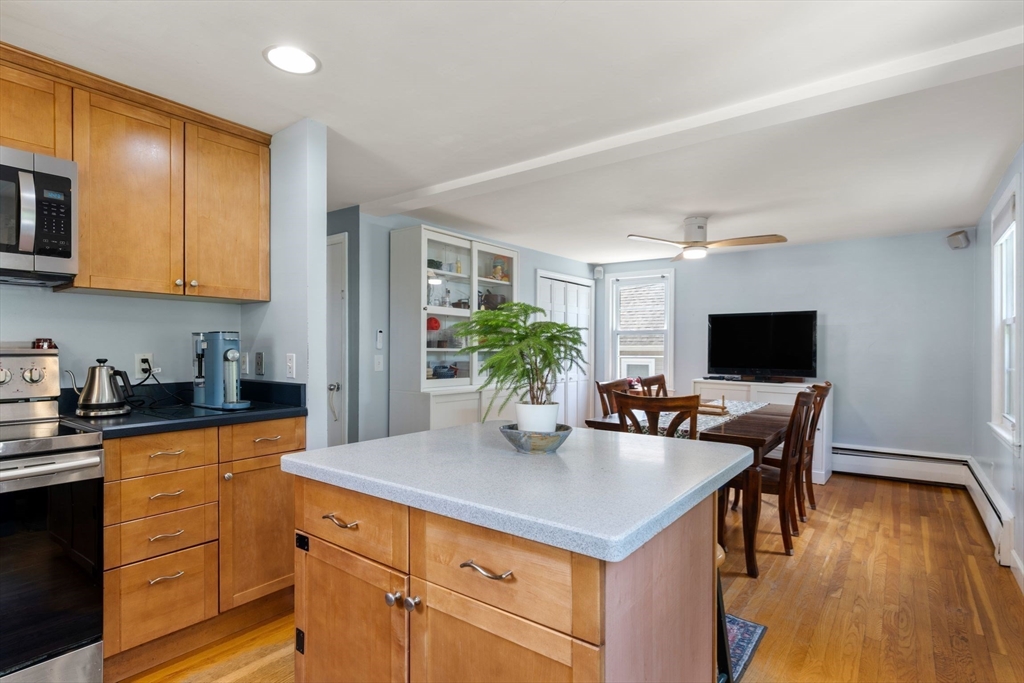 195 Glenellen Road Boston, MA 02132 - Photo 9 of 34 Gallery Image 9